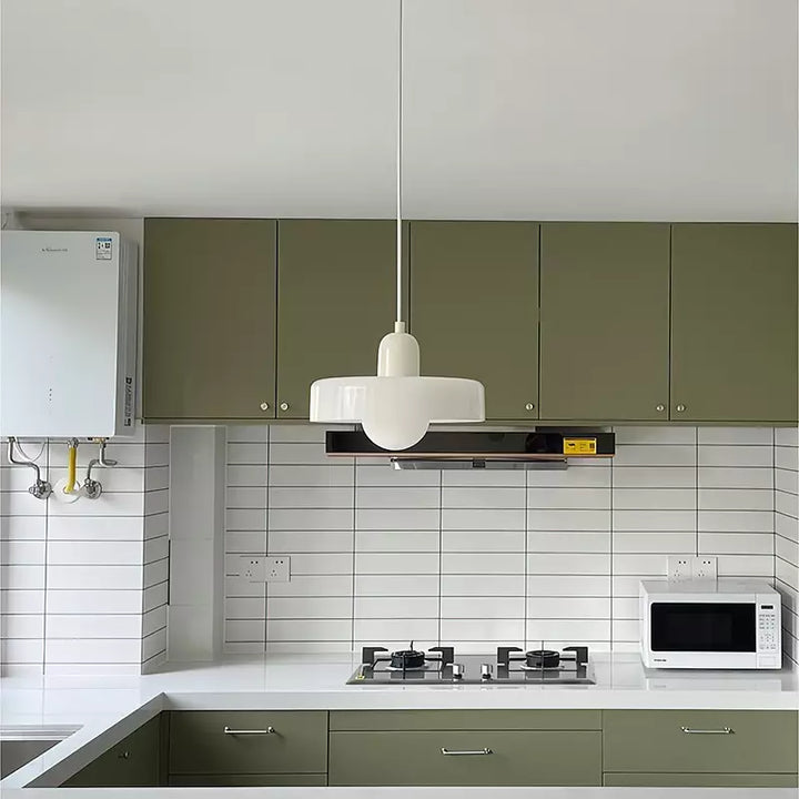 Pendelleuchte von stiloGlas, Bauhaus-Design, bunte Glaslampe, für ein freundliches Licht.