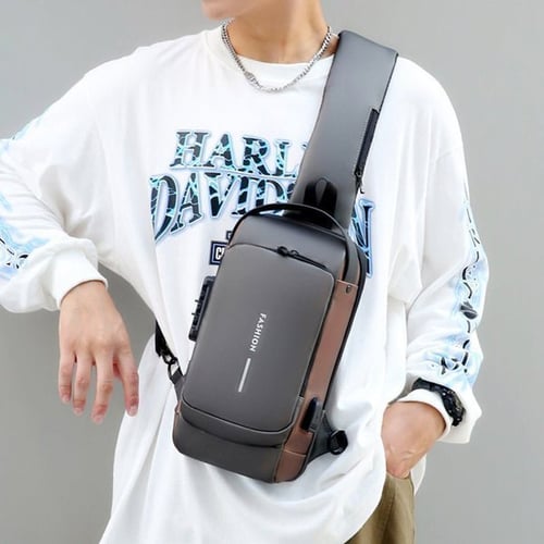 Praktische Anti-Diebstahl Umhängetasche für Damen, mit USB-Anschluss und viel Stauraum, perfekt für Reisen.