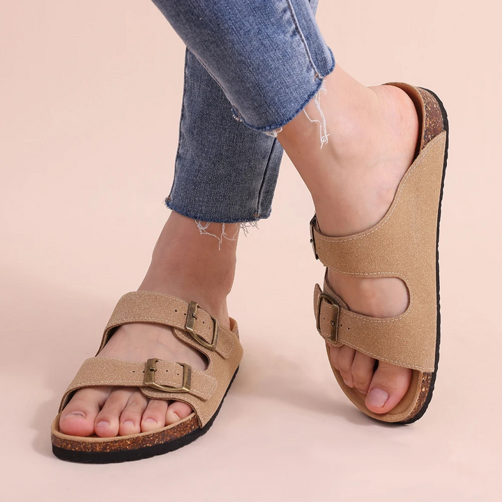 Komfortable Unisex-Sommersandalen mit natürlichem Kork-Fußbett, bieten stabilen Halt & orthopädischen Nutzen.