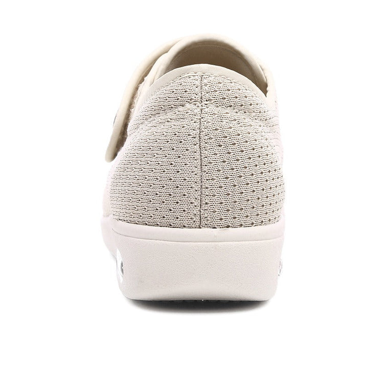 Damenschuhe mit weicher Polsterung & Stützeinlage. Ideal als bequeme Gesundheitsschuhe für breite Füße.