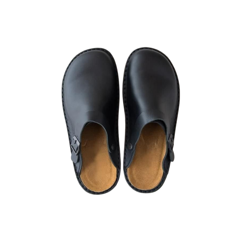 Zeitlose schwarze Damen Clogs, bequem und vielseitig, perfekt als stilvolle Alltagsschuhe.