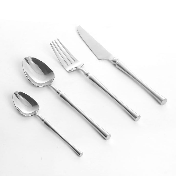 Elegantes 24-teiliges Besteck aus hochwertigem Edelstahl. Ideal für täglichen Gebrauch und besondere Anlässe.