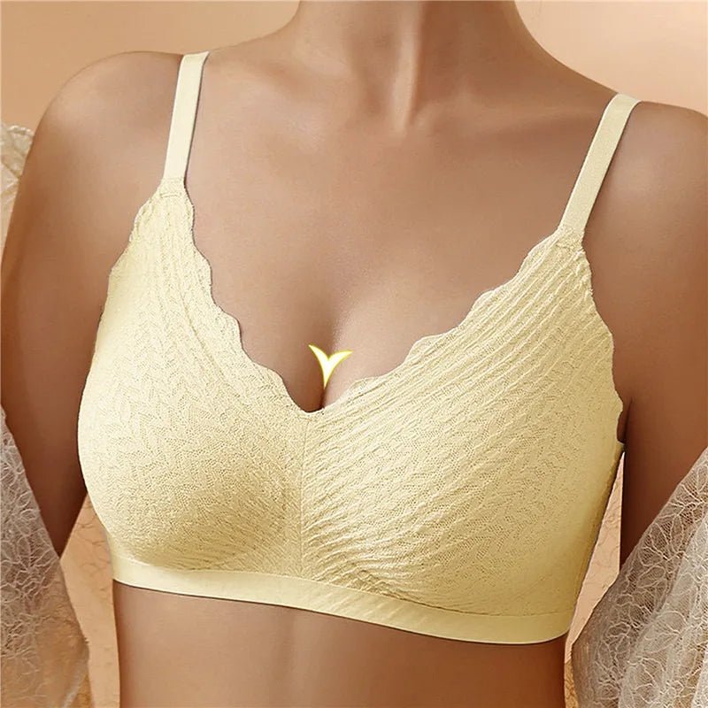Unterstützender Damen Push-up BH ohne Bügel mit flexiblen Trägern für optimalen Halt.