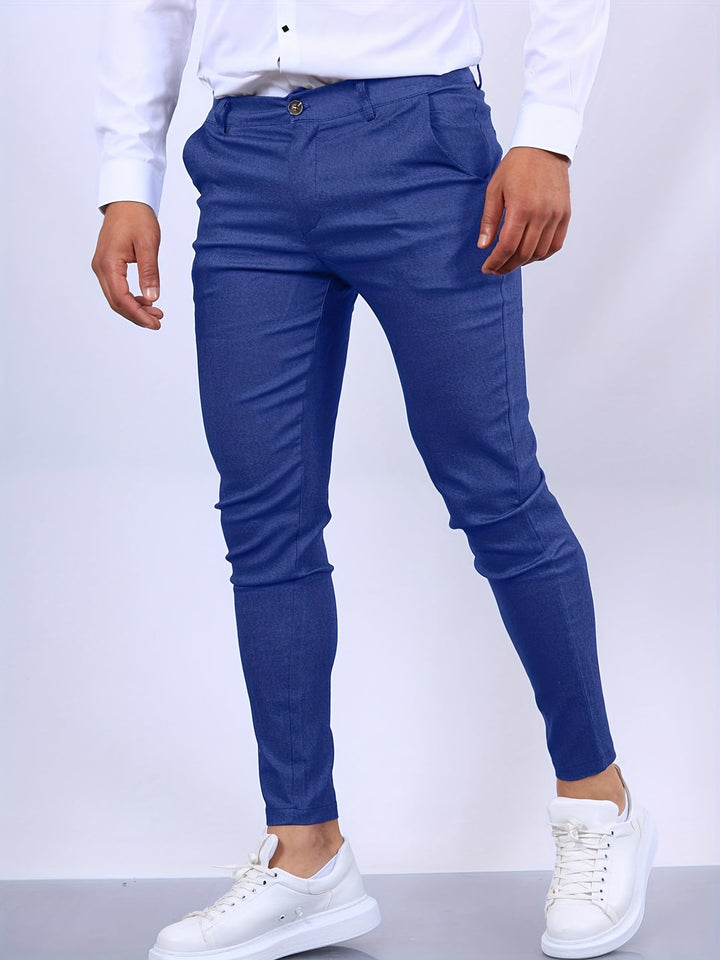 Komfortable & stilvolle Herren Chino Noah Hose, perfekt für einen eleganten Alltags-Look.