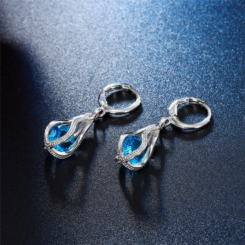 Geschenkidee für Damen: Elegantes Schneeflocken Schmuckset mit Halskette & Ohrringen, Sterlingsilber & Zirkon.