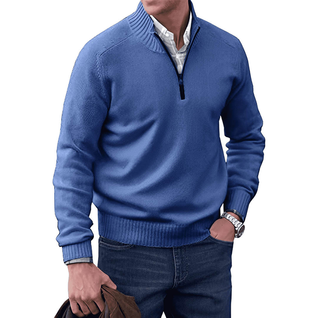 Herrenpullover Basic mit praktischem Reißverschluss, bequem und vielseitig kombinierbar.