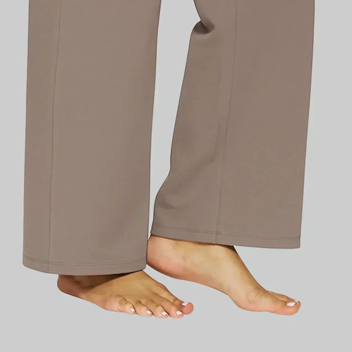 Graue Damenhose mit hohem Bund, Stretch für Komfort, vielseitig kombinierbar, ideal für Damenmode.