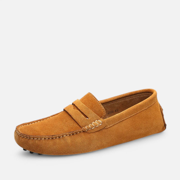Stilvolle Sommerschuhe für Herren: Marineblaue Mokassins, leicht und luftig, ideal für warme Tage.