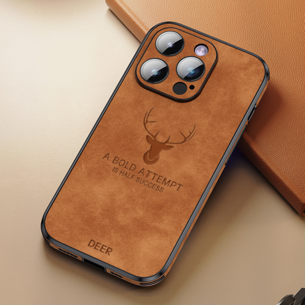 Blaue Schutzhülle für iPhone, schlankes Case in Lederoptik mit MagSafe und präzisem Stoßschutz.