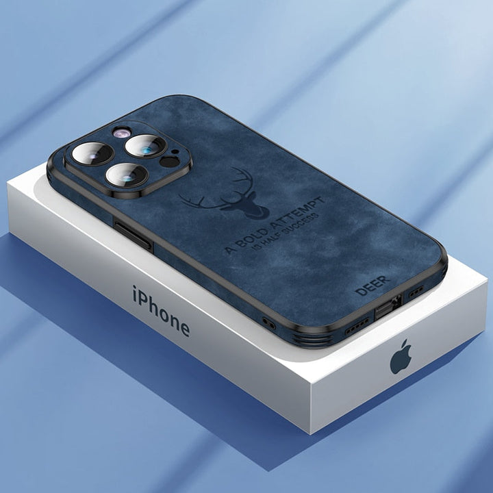 Schwarzes iPhone Zubehör: Lederoptik Hülle, MagSafe, schlank, schützt vor Kratzern und Stößen.