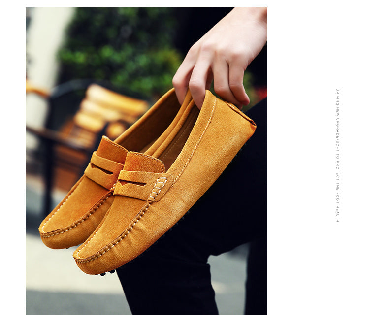 Stilvolle schwarze Herren Slipper, ideal für Büro und entspannte Freizeit-Looks, bequem und modern.