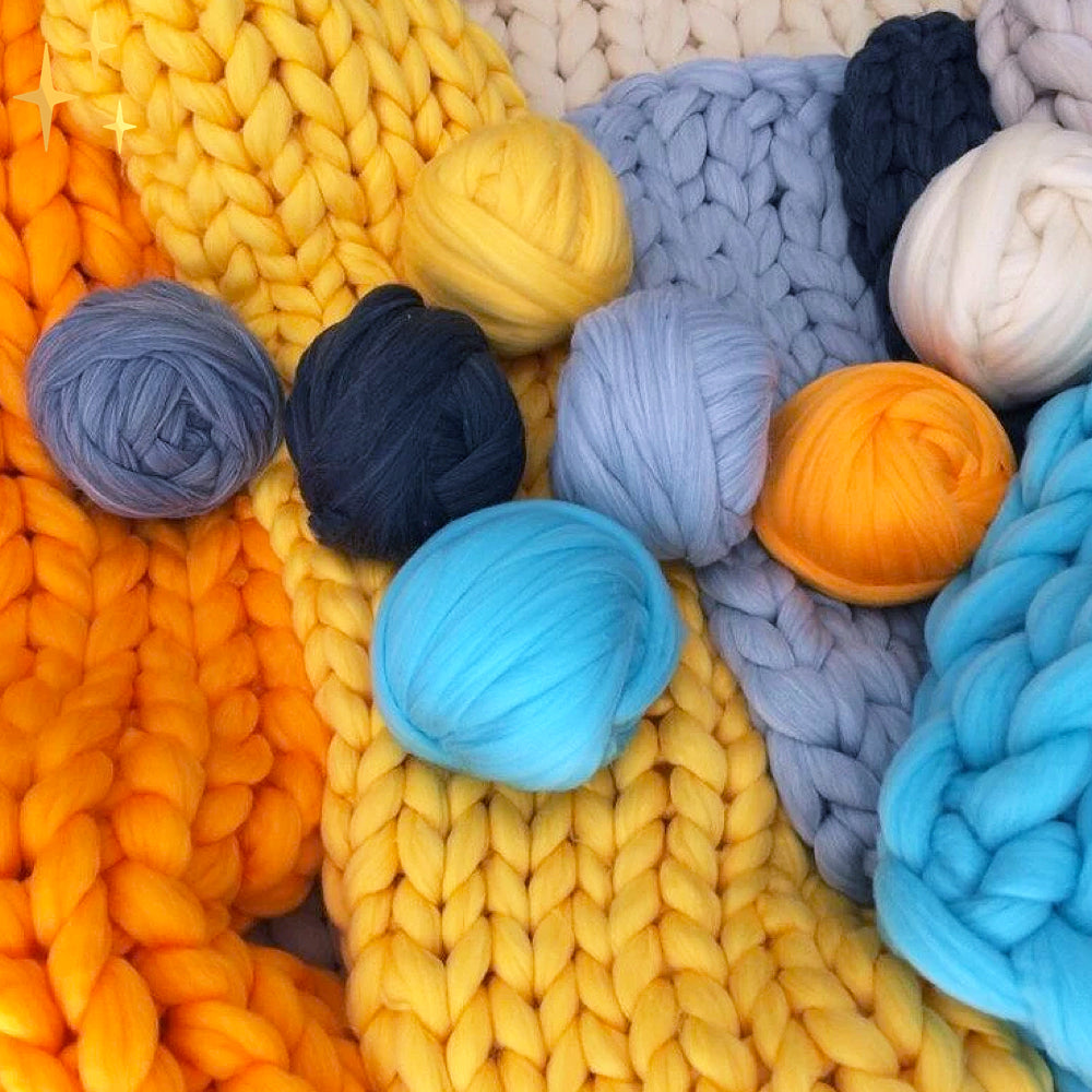 Großer 1000g Knäuel Chunky XL Wollgarn für umfangreiche Strickprojekte. Weich, dick, ideal für kuschelige Decken.