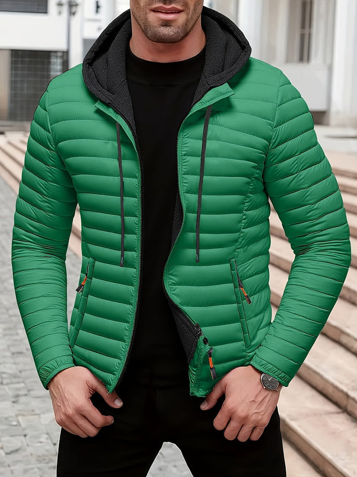 Herren Stepp-Kapuzenjacke mit Reißverschluss. Warme Freizeitjacke für Herrenmode, auch in großen Größen.
