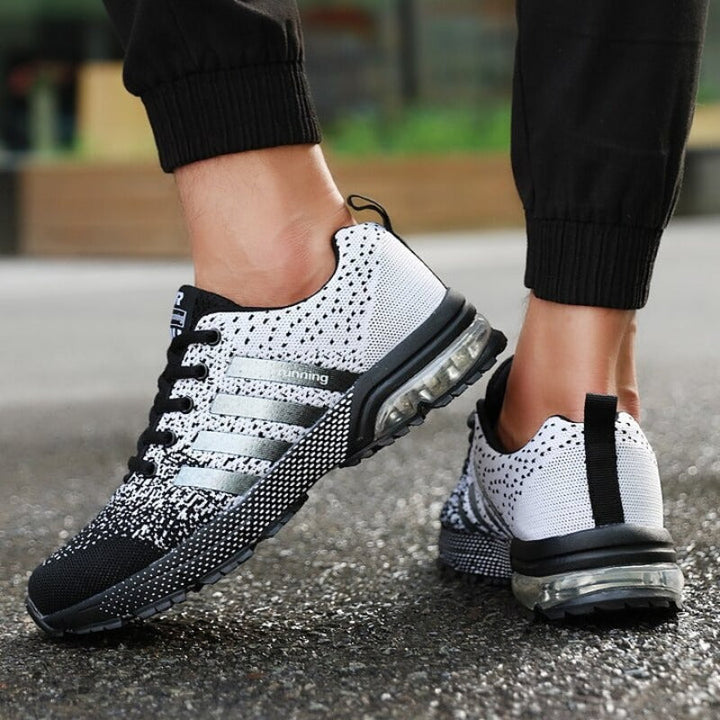 Federleichte AeroFlex Herren Orthopädische Sneakers, perfekte Laufschuhe für langanhaltenden Tragekomfort.