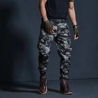 Komfortable & robuste Herren Cargohose. Vielseitig einsetzbar für Freizeit, Arbeit & entspannte Outdoor-Looks.