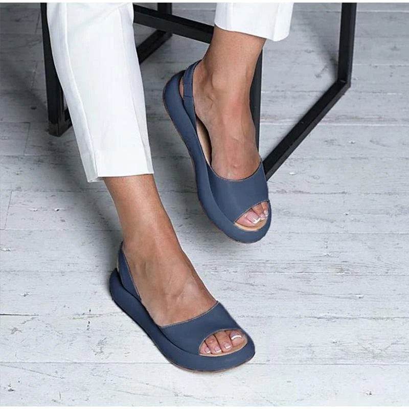 Stylische Urlaubssandalen für Damen, orthopädische Komfort Sandalen Livana mit flachem Absatz für den Sommer.