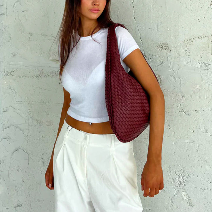 Moderne strukturierte Tote Bag für Damen, perfekt als elegante Alltagstasche oder praktische Businesstasche.