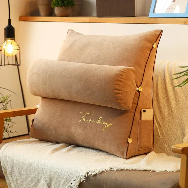 Hochwertiges ergonomisches Keilkissen Relaxa unterstützt den Rücken im Büro, Bett und auf dem Sofa für Gesundheit.
