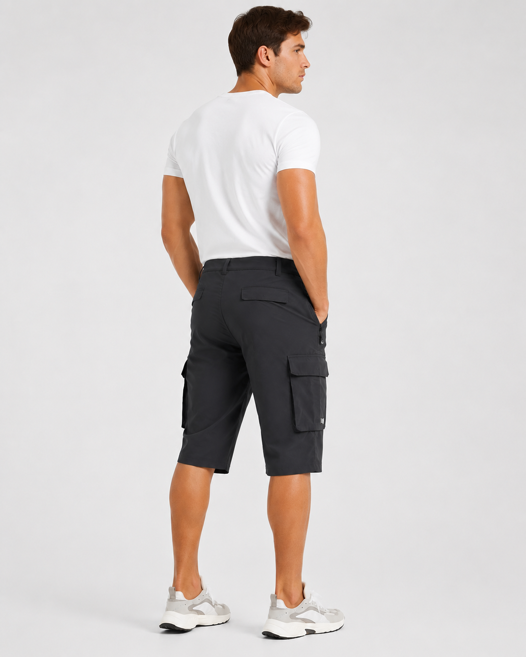 Nahaufnahme der Cova Herren Cargohose; betont robustes Stretch-Material und hochwertige Verarbeitung.