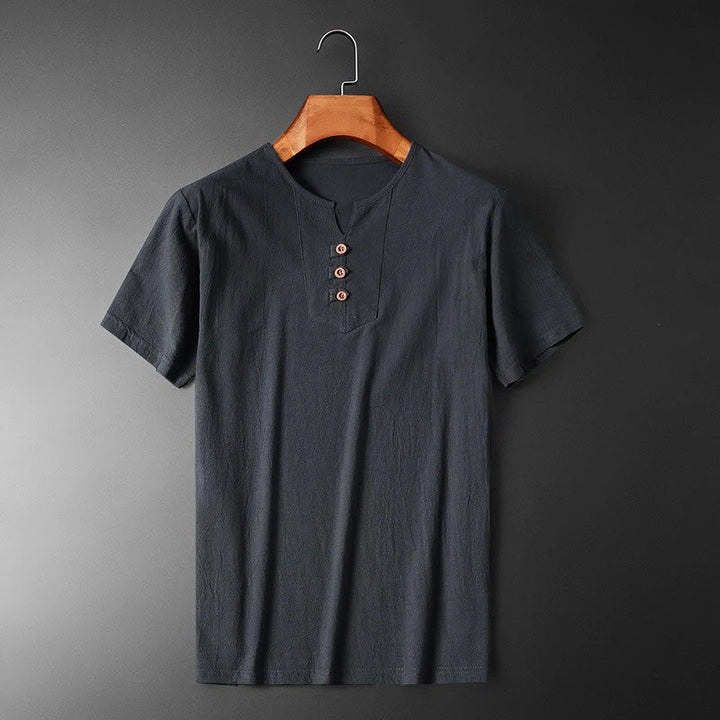 Komfortables Herren T-Shirt mit lockerer Passform. Ideal als Alltagskleidung und für warme Sommertage.