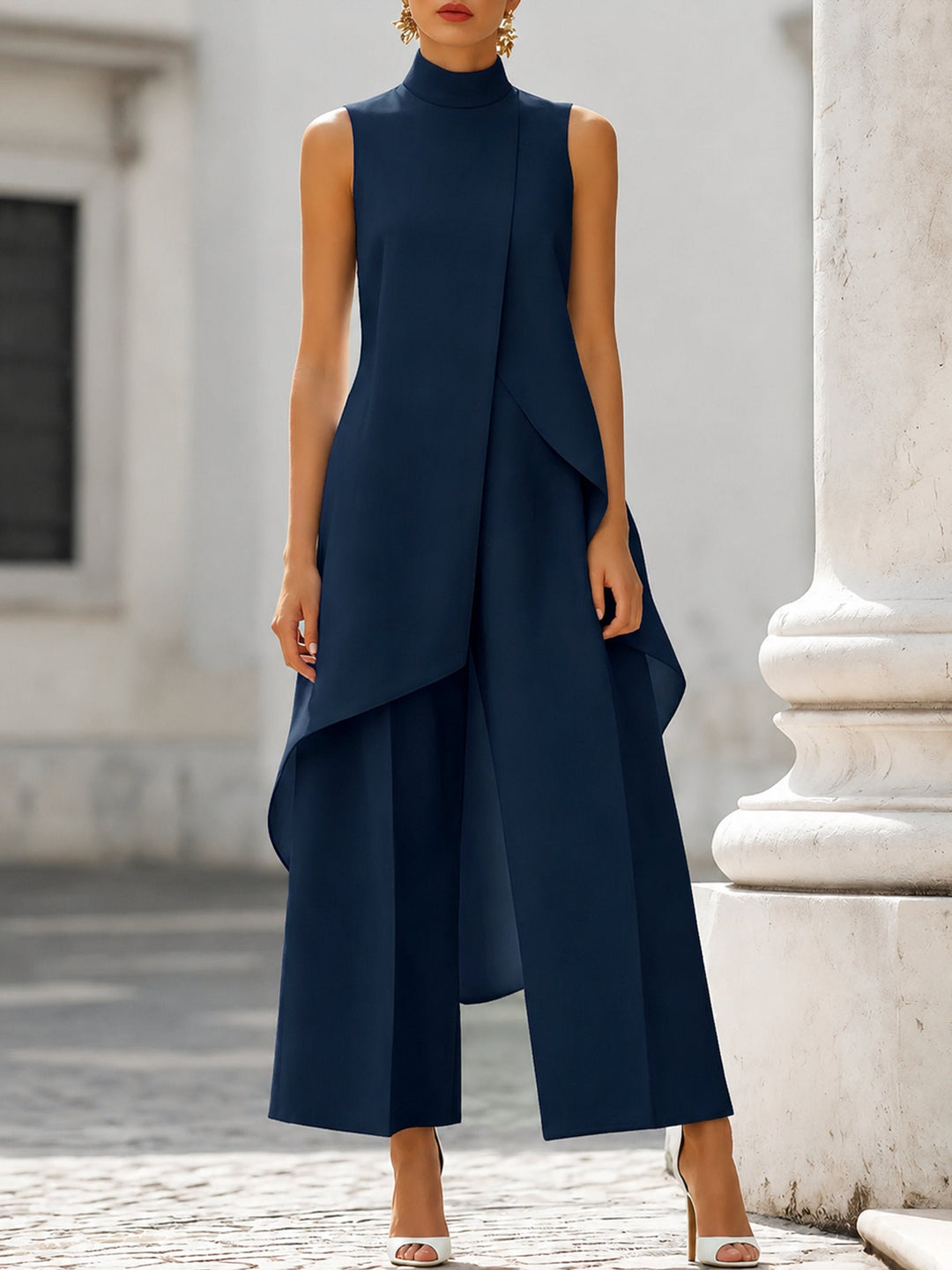 Professioneller Damen Business Zweiteiler mit asymmetrischem Oberteil und weiter Hose, ideal für Büro-Mode.