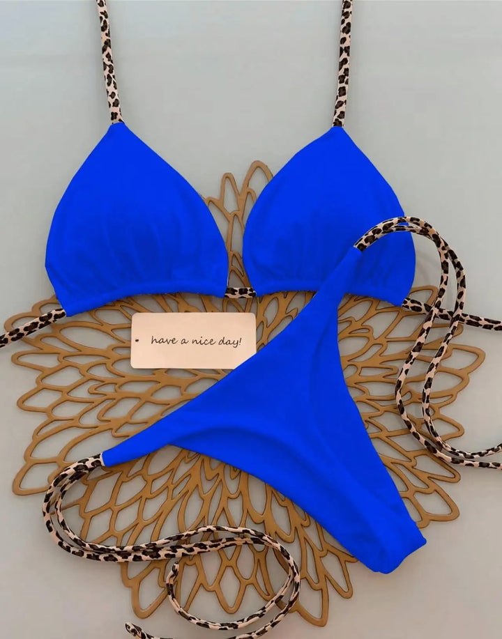 Leopardenmuster Bikini-Set für Damen, perfekt für sonnige Tage.