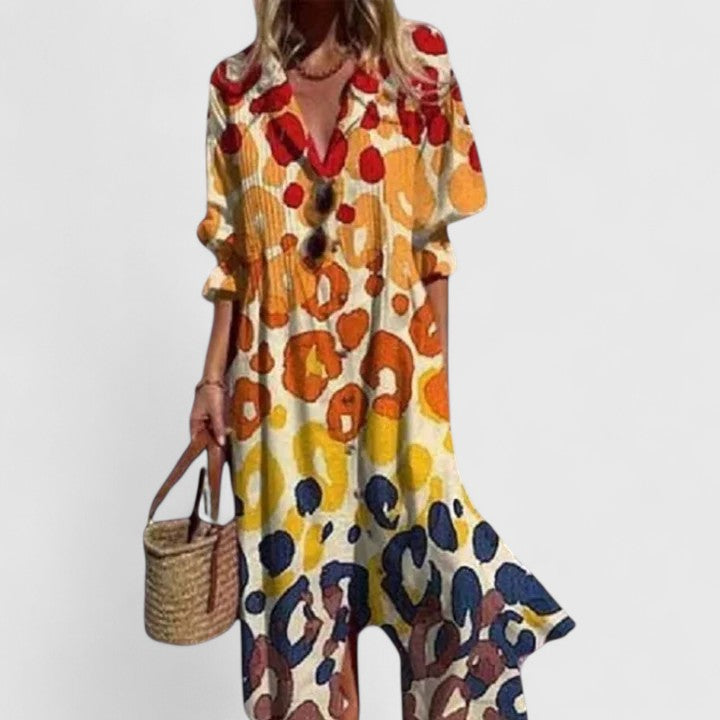 Stilvolles Damen Boho Langarmkleid mit fließendem Stoff, gemustert, ideal für einen eleganten & bequemen Look.