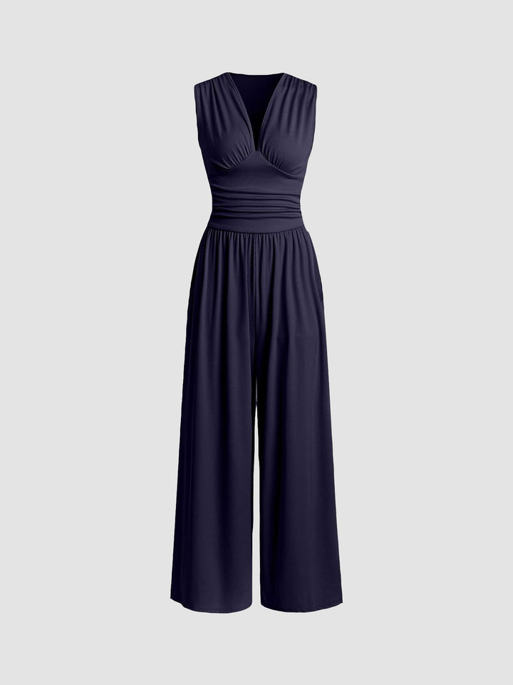 Damen Overall mit elegantem weitem Bein und ärmellosem Design, ideal für stilvolle Sommer-Outfits.