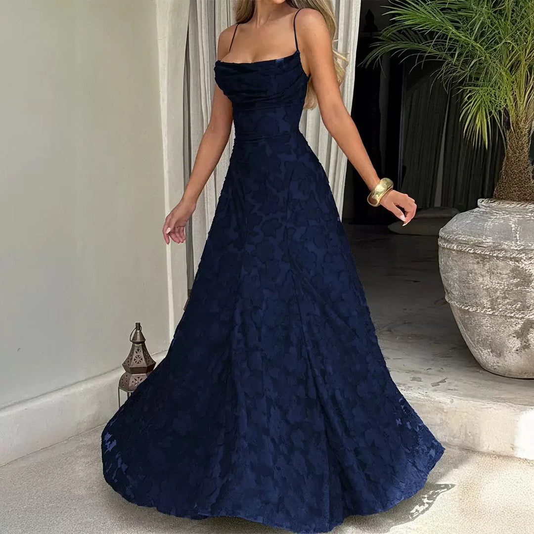 Festliches Damen Cocktailkleid, elegant bestickt, in Maxi-Länge, ideal für Gala-Events.