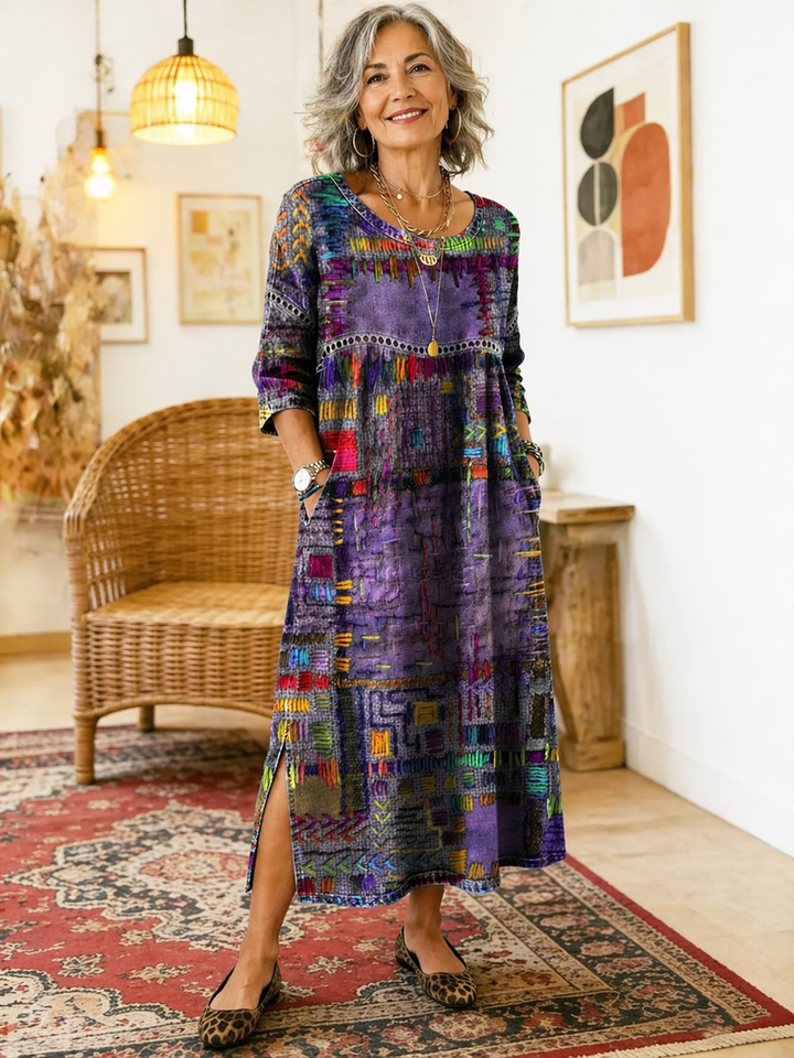 Elegantes Damen Abendkleid im Ethno-Patchwork-Stil für stilvolle Herbstabende, mit Mustern.