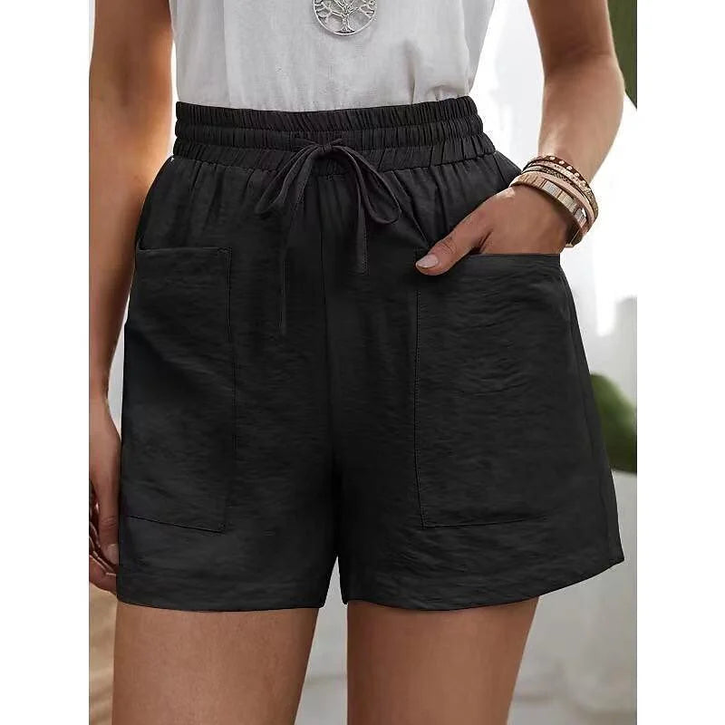 Nahaufnahme: Weiche, elastische Damen High Waist Shorts aus atmungsaktivem Material für optimalen Tragekomfort.