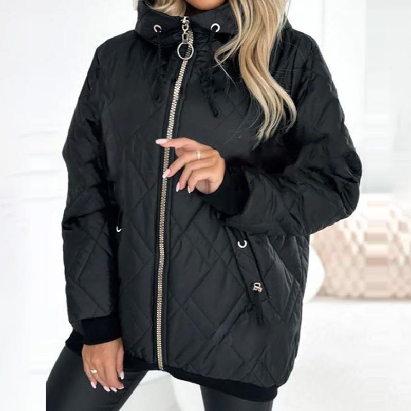 Lässige Damen Freizeitjacke mit Kapuze, warm und bequem. Die ideale Übergangsjacke für den Herbst.