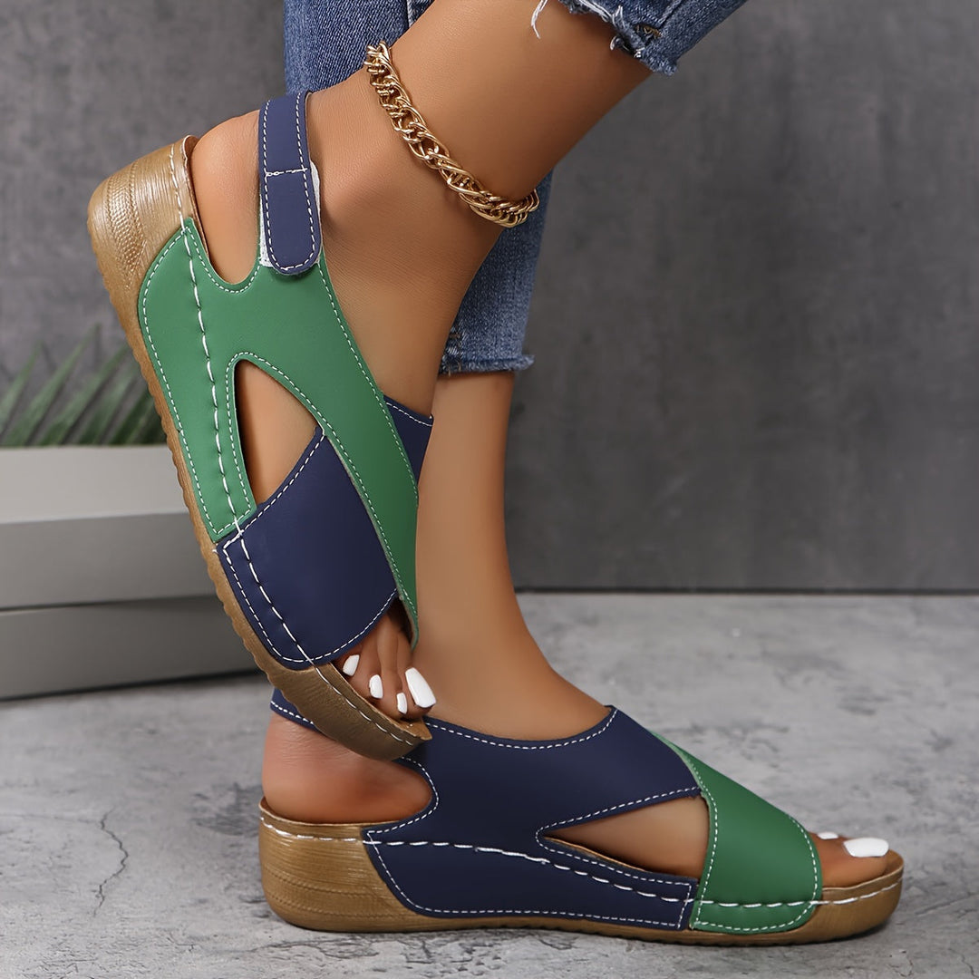 Komfortable orange Damen Sandalen. Orthopädische Schuhe mit Stil für alltägliche Fußgesundheit und Komfort.