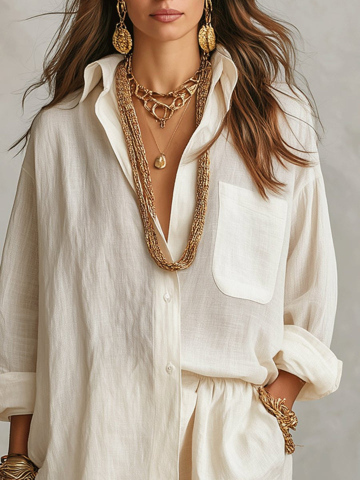 Eleganter Damen Zweiteiler: Oversize Hemd & bequeme Shorts. Vielseitiges Outfit für Strand & City.