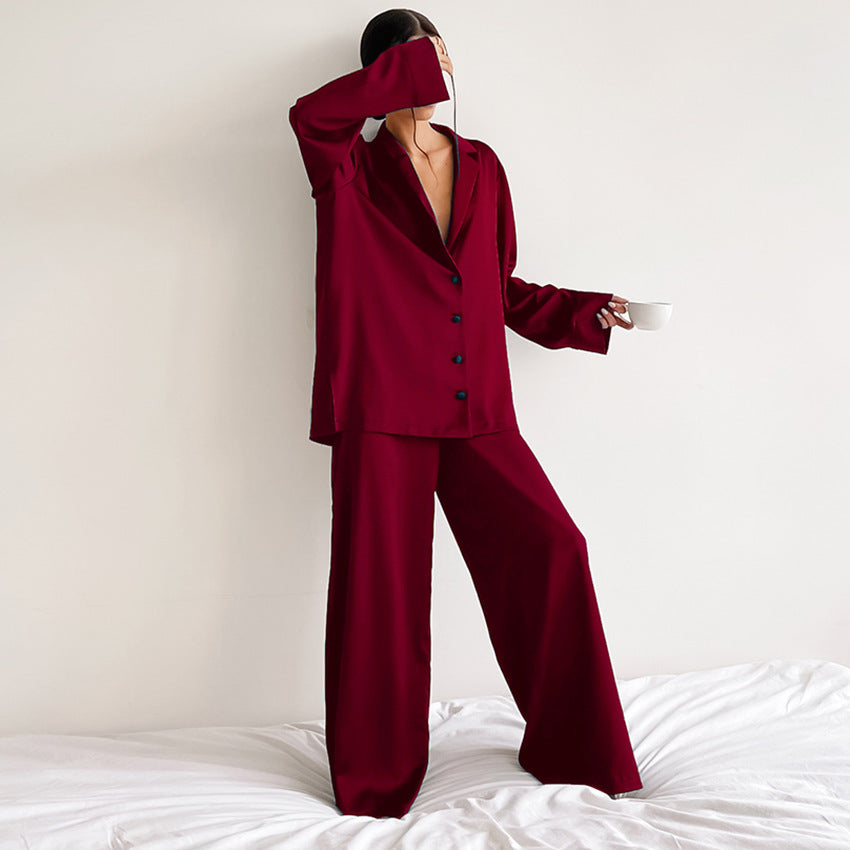 Damen Pyjama mit elegantem Schnitt, stilvoller Zweiteiler für Frühling & Sommer.
