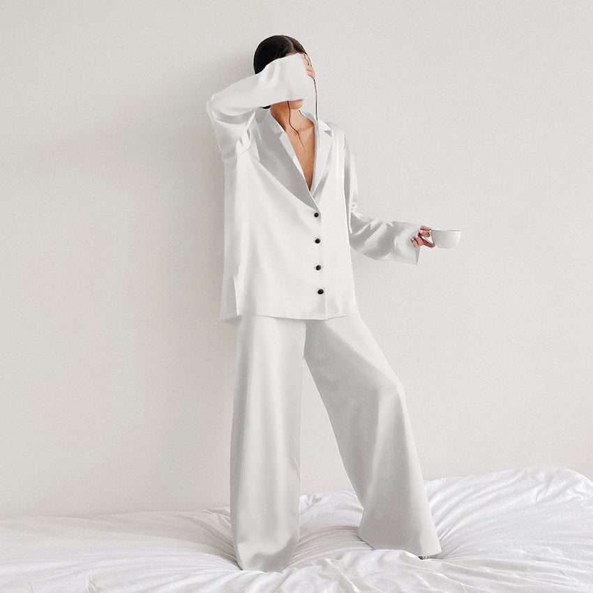 Vielseitiges Damen Loungewear Set, komfortabler Hausanzug, perfekt für gemütliche Abende.
