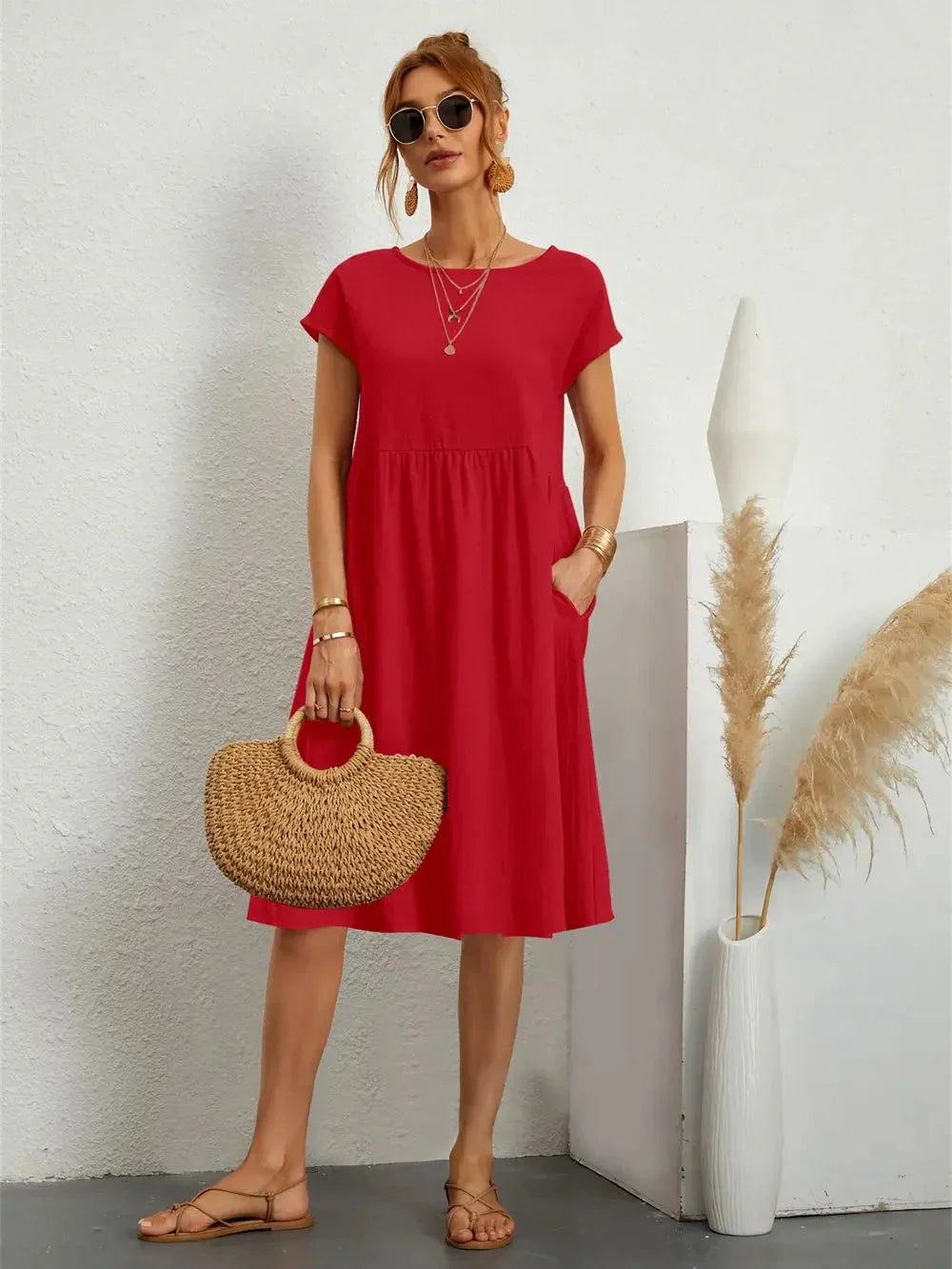 Damen Smock Midikleid, perfekt für Freizeit & Sommer. Bequem, stilvoll & vielseitig für modische Looks.