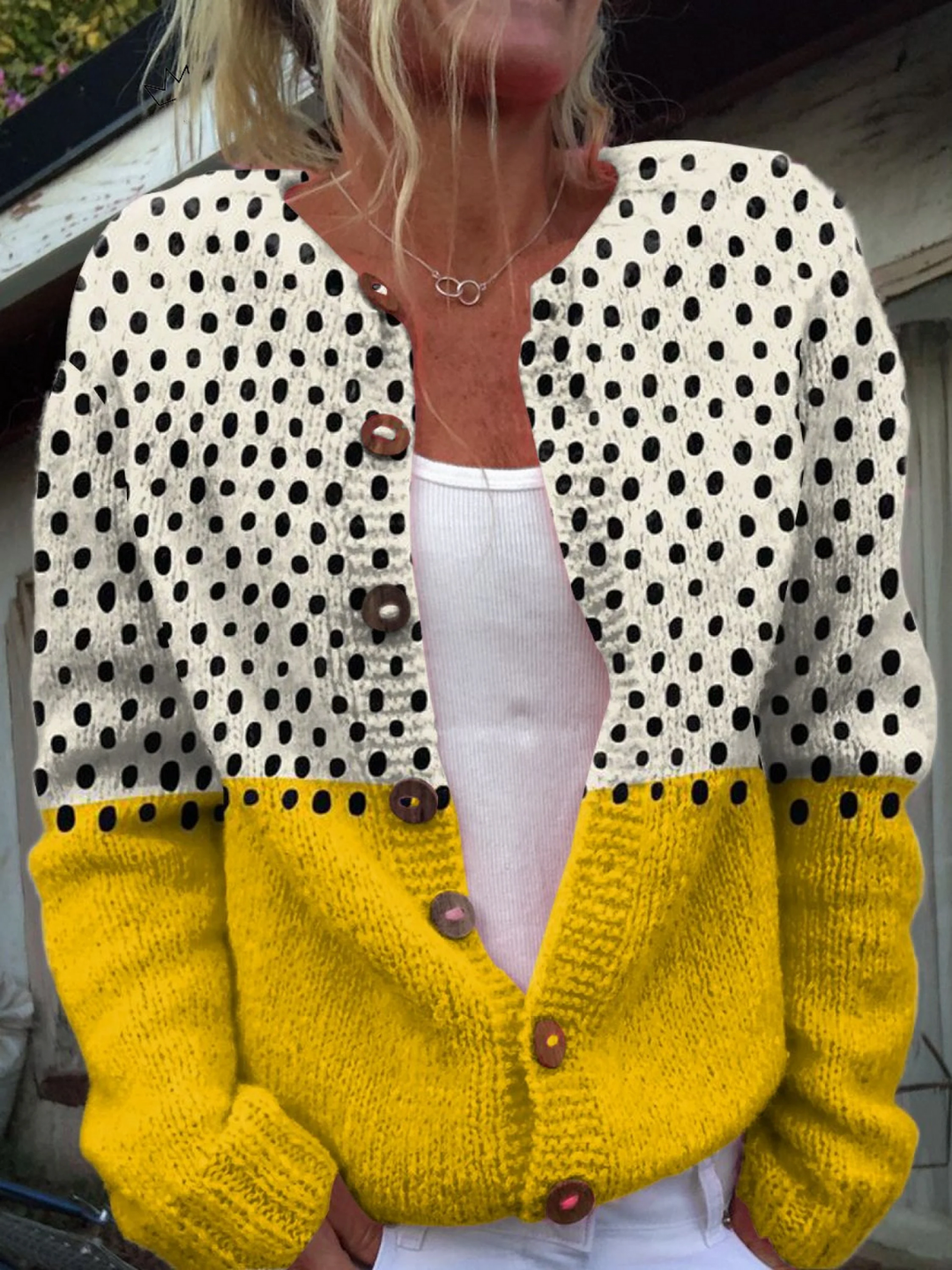 Elegante Damen Strickjacke Frieda für den Herbst. Vielseitiger Strick-Cardigan für Lagenlook & Übergang.