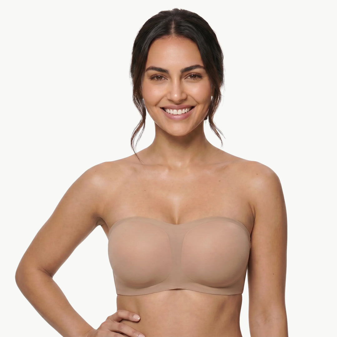 Damen Trägerloser BH beige, bügellos & komfortabel, für natürlichen Push-up Effekt und unsichtbaren Halt.