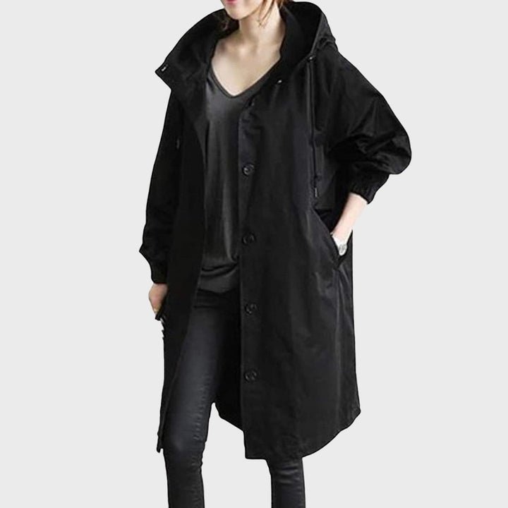 Elegante Outdoorjacke für Frauen, wasserdicht und atmungsaktiv, ideal für Herbstwetter.