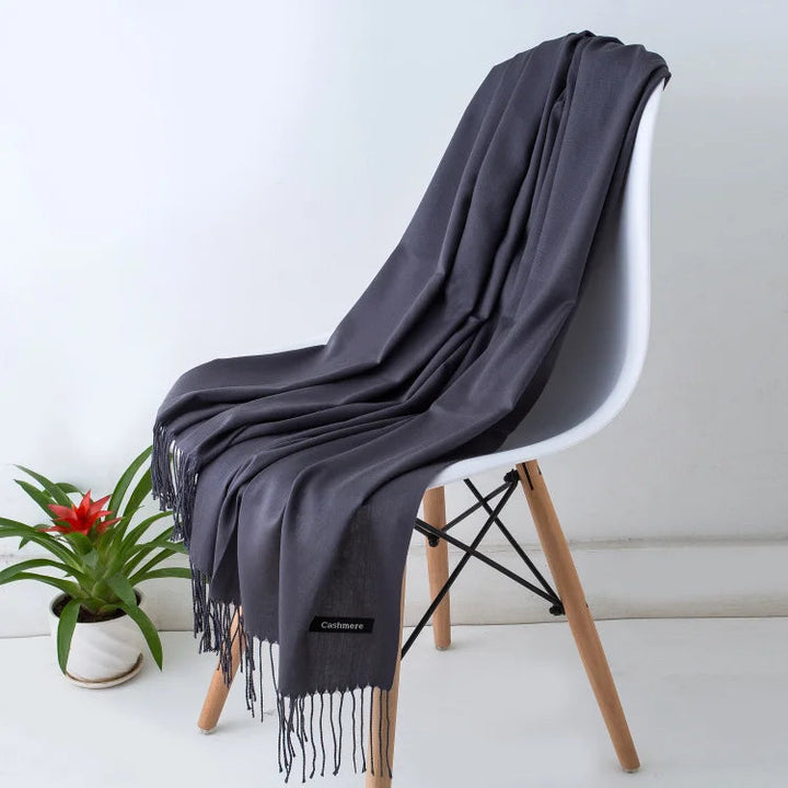 Damen-Winterschal im Pashmina-Stil mit Fransen, warm und luxuriös für den Winter.