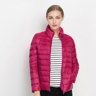 Modische Damen Übergangsjacke im City-Stil, leicht & elegant. Wasserfeste Damen Mode für Outdoor.