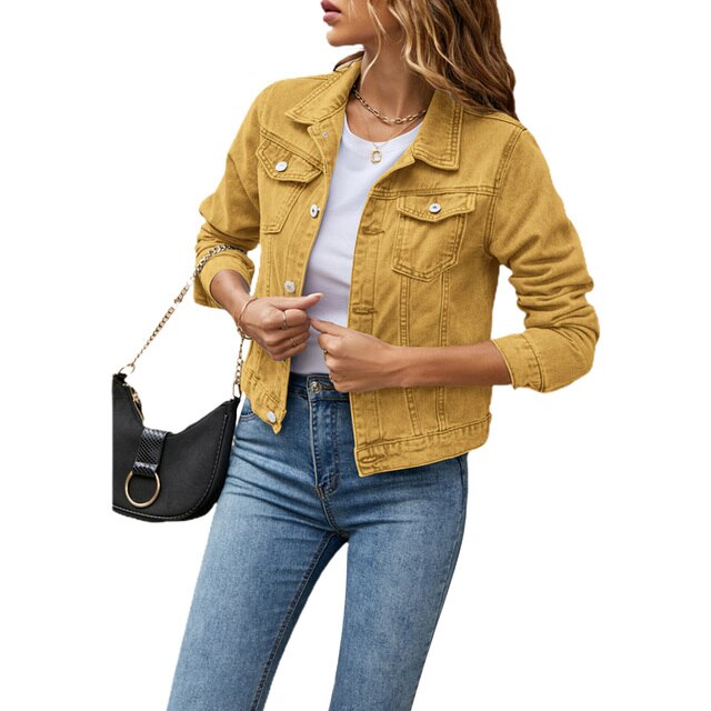 Praktische Damen Übergangsjacke, atmungsaktiv und vielseitig, perfekt für kühle Morgen und Abende im Frühjahr.