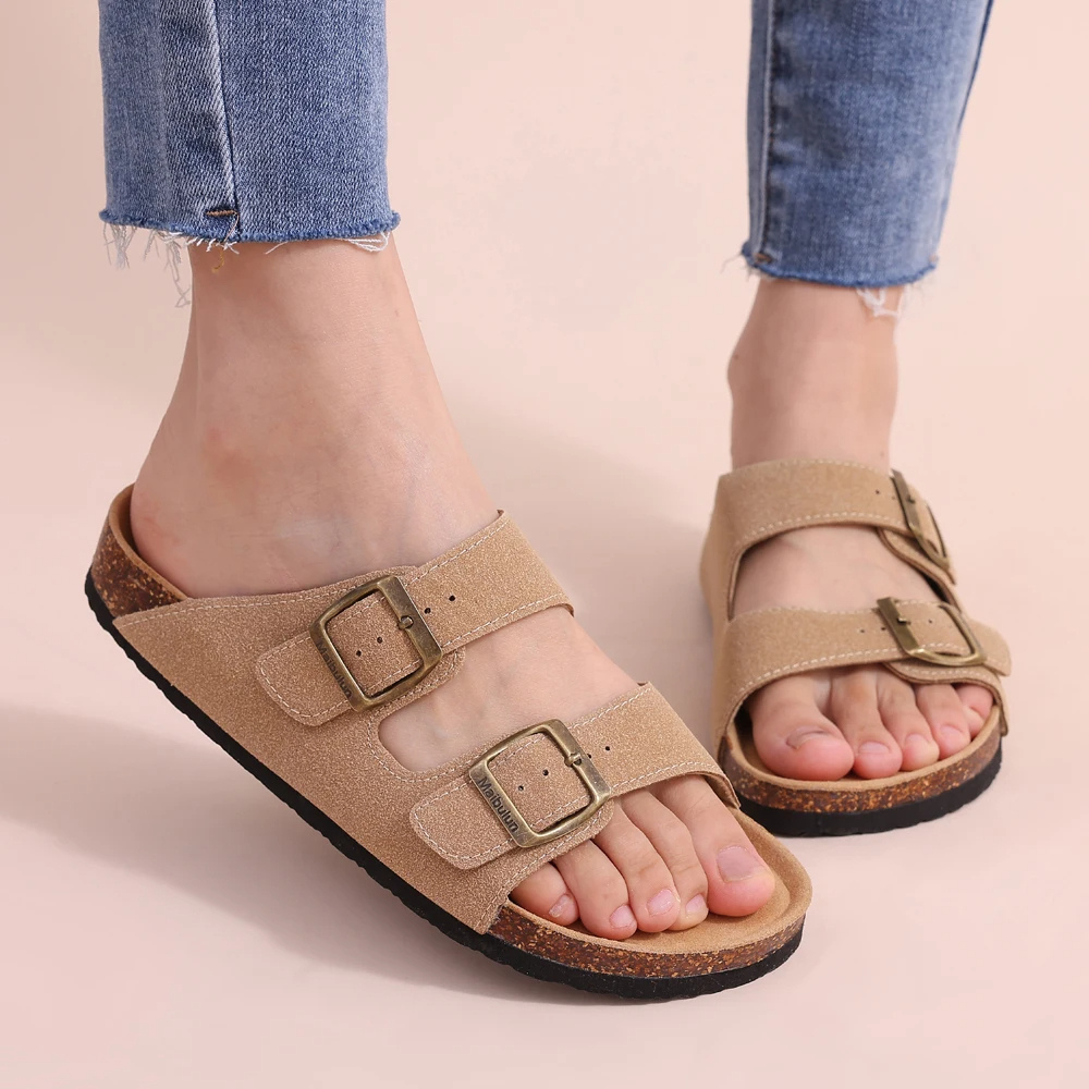 Orthopädische Unisex-Sandalen mit stoßdämpfendem Kork-Fußbett für optimalen Halt & Gehkomfort.