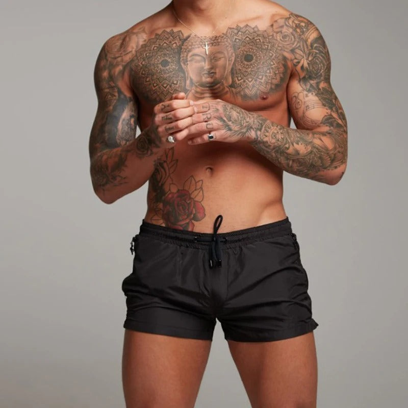 Klassische Herren Freizeit Shorts, bequem und schnelltrocknend, ideal für warme Sommertage.