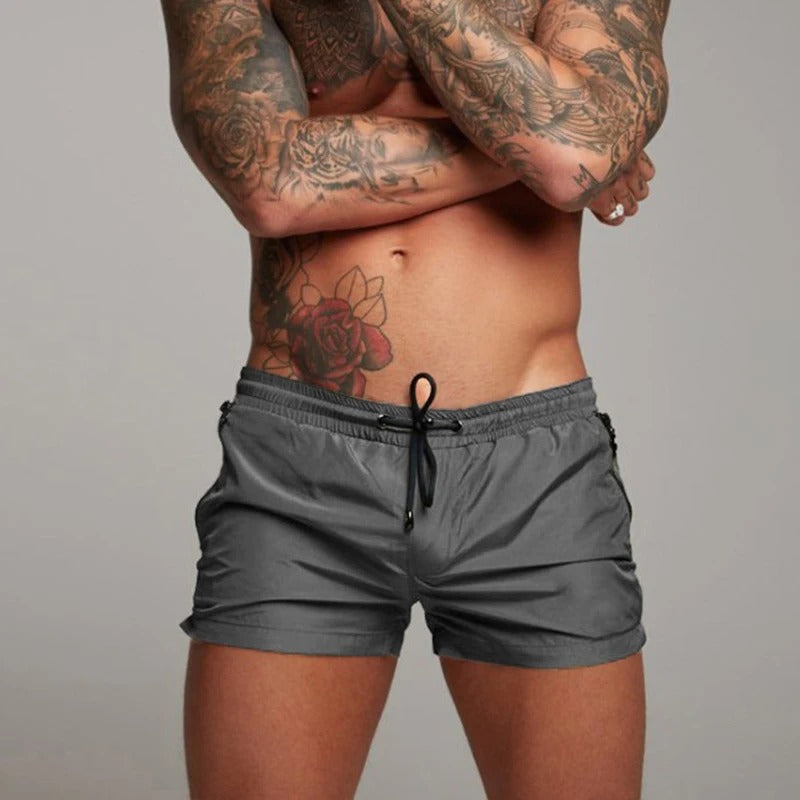 Männer Stretch-Sportshorts, schnelltrocknend und leicht, geeignet für alle Outdoor-Aktivitäten.