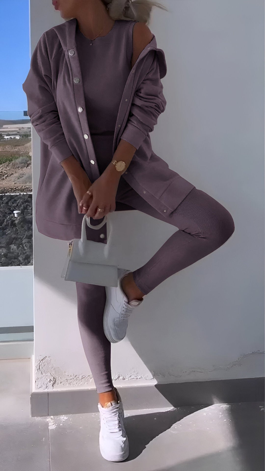 Damen Lounge-Set, Kapuze & weiche Hose für maximalen Komfort im Sommer.
