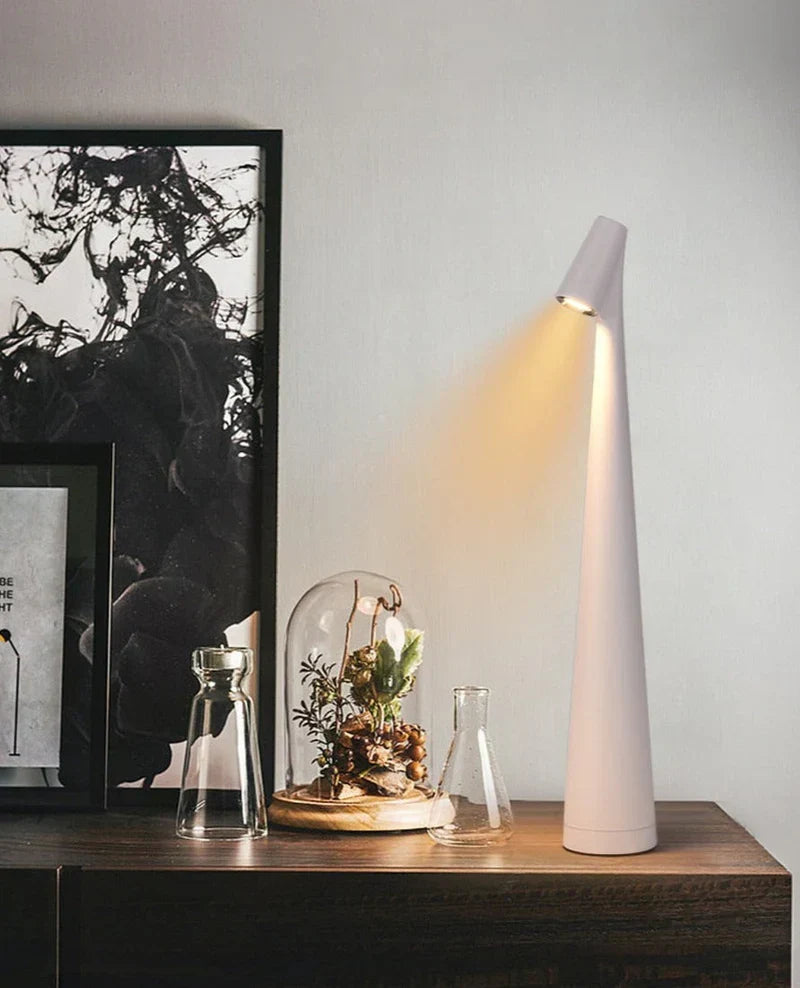 Moderne LunaLite Design-Tischlampe, kabellos & wiederaufladbar, ideal als stilvolle Dekoration und Ambiente-Beleuchtung.
