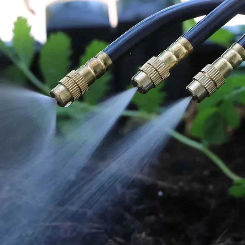 Komplettes Garten-Vernebler-Kit für einfache Installation zur Kühlung von Terrassen & Outdoor-Bereichen.