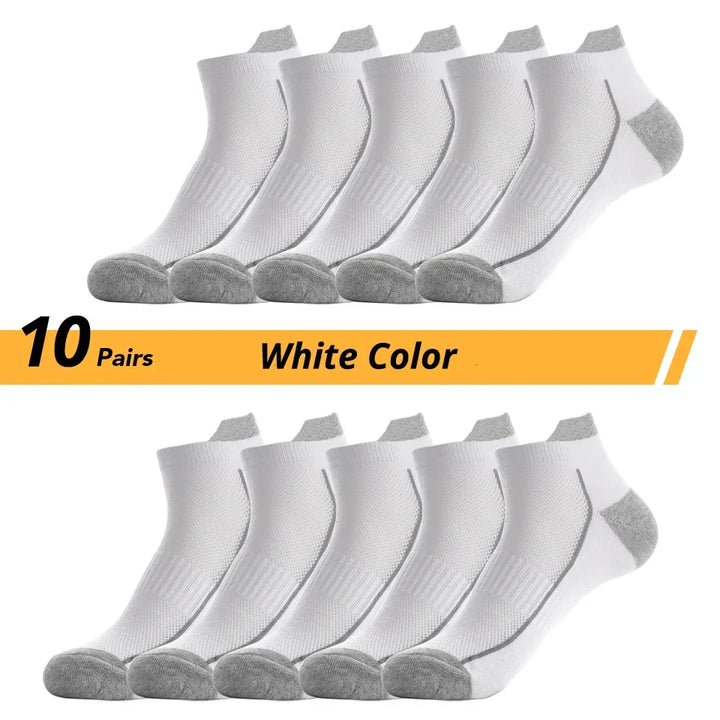 Anti-Geruchs Herren Sportsocken: atmungsaktiv & rutschfest für langanhaltende Frische. Im praktischen Mehrfachpack.